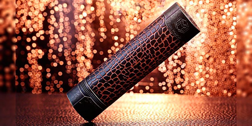 Стильный мехмод Cobra в змеиной коже от компании Coil Master 